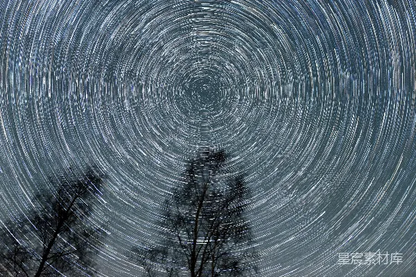 高清摄影 星轨旋转的夜空