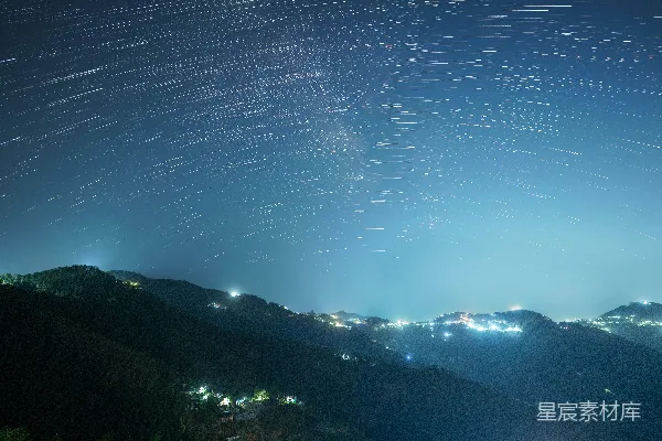 高清摄影 星空下的山峦