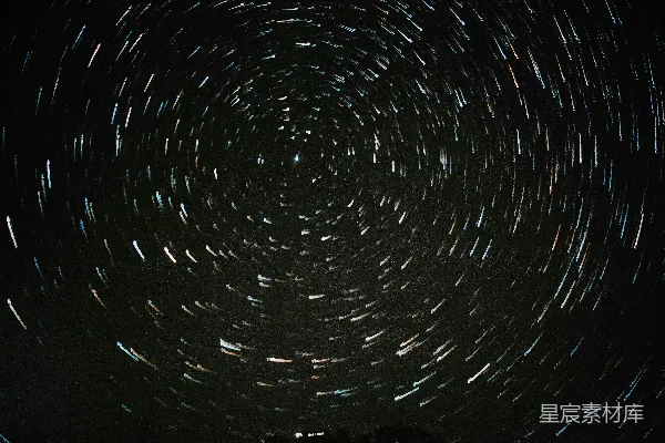 高清摄影 星轨旋转夜空