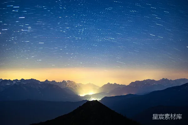 高清摄影 夜幕下的阿尔卑斯山