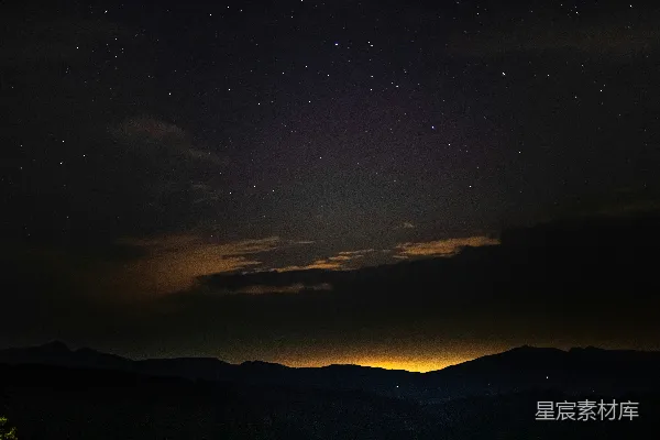 高清摄影 夜空下的山峦