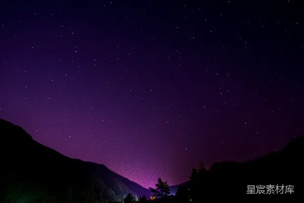 高清摄影 夜空下的宁静山谷