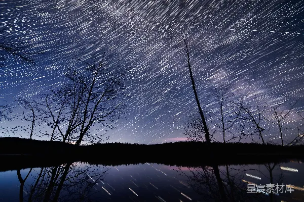 高清摄影 夜空的星轨与倒影