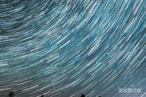 高清摄影 星轨下的宁静夜景