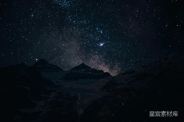 高清摄影 星空下的山脉