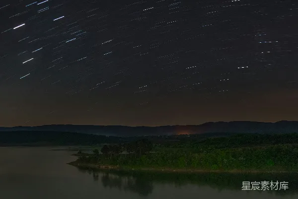 高清摄影 星空下的静谧湖景