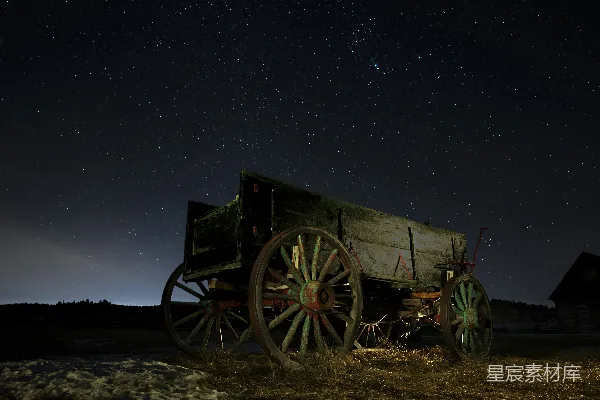 高清摄影 夜空下的古马车