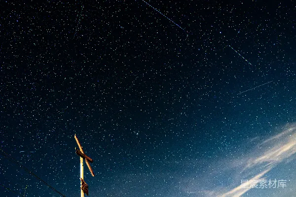 高清摄影 星空下的十字架