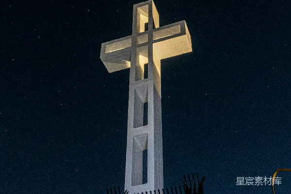 高清摄影 夜空下的十字架