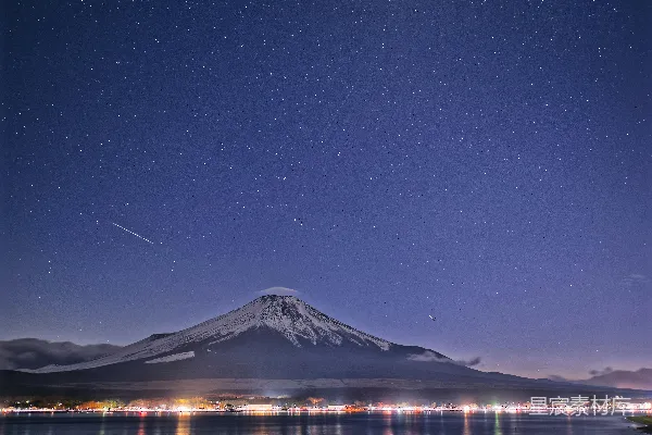 高清摄影 富士山下的夜空