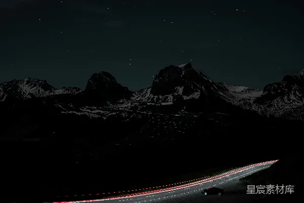 高清摄影 夜色中的山间公路