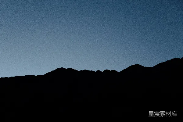 高清摄影 夜幕下的山峦轮廓