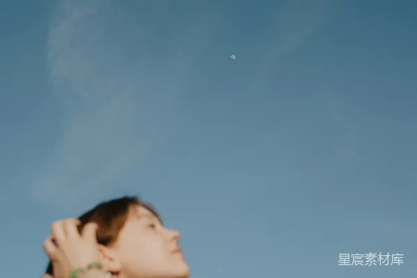 高清摄影 仰望星空的宁静时刻