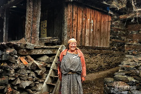 高清摄影 古朴的乡村老妇人