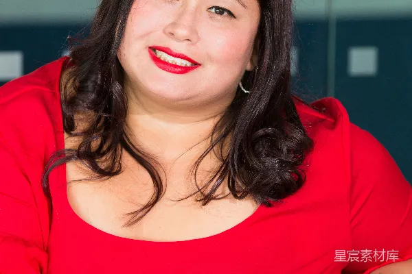 高清摄影 自信微笑的女性