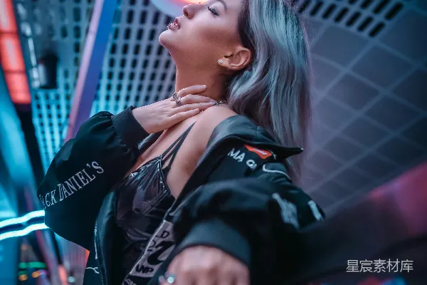 高清摄影 霓虹下的都市时尚