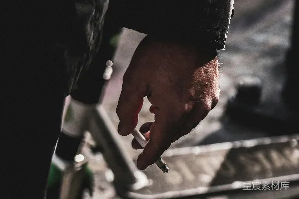 高清摄影 抽烟的男人