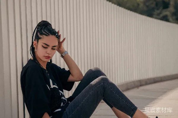 高清摄影 街头风格的年轻女子