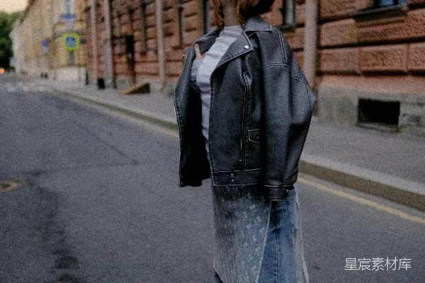 高清摄影 都市中的时尚女孩