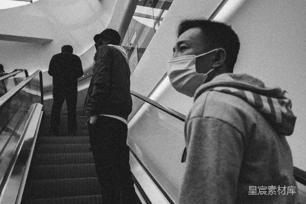 高清摄影 电梯上的日常