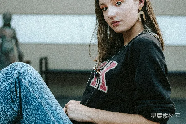 高清摄影 都市休闲风女孩