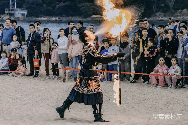 高清摄影 海滩上的火舞表演