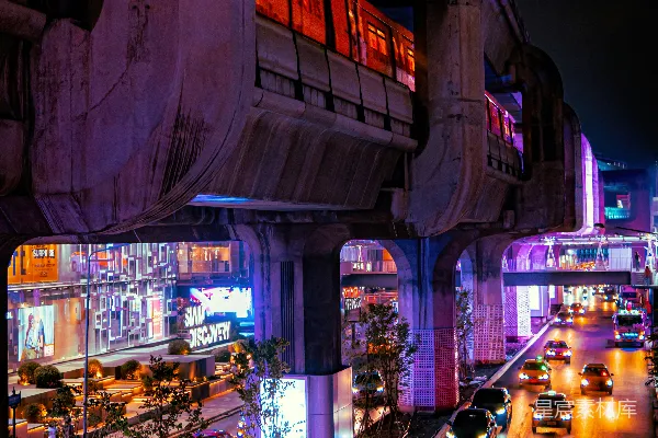 高清摄影 城市夜景下的繁忙街道