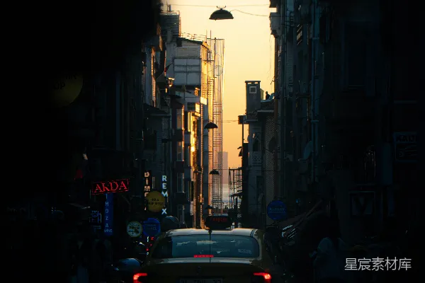高清摄影 黄昏中的城市街景