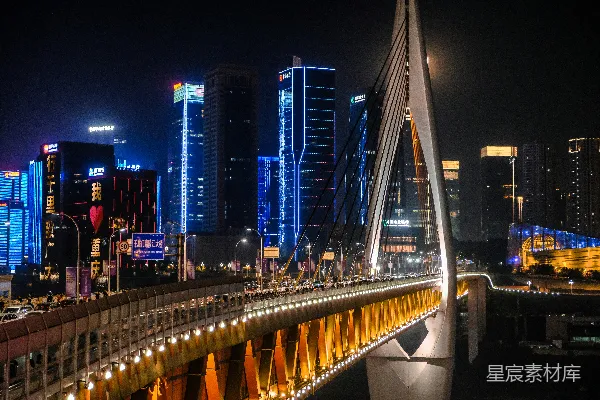 高清摄影 重庆夜景：千厮门大桥与霓虹城市