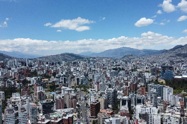 高清摄影 蓝天下的城市全景