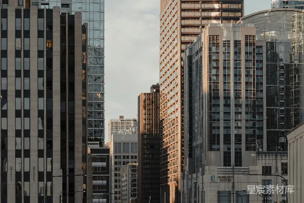 高清摄影 日落时分的城市街道