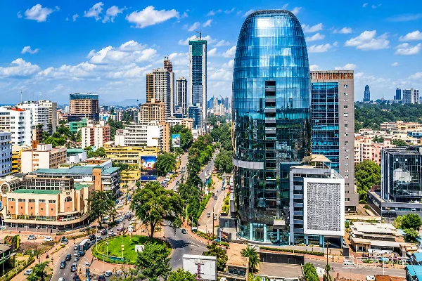 高清摄影 现代都市风景：玻璃穹顶建筑与城市天际线