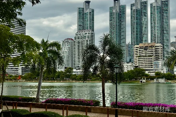 高清摄影 城市湖畔的现代建筑