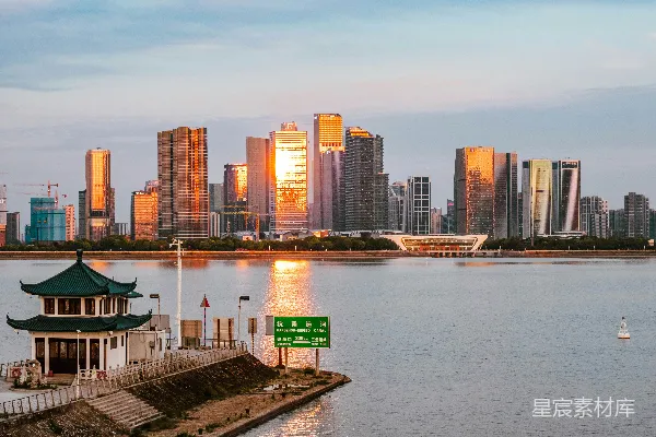 高清摄影 夕阳下的城市天际线