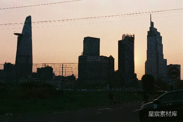 高清摄影 夕阳下的城市剪影