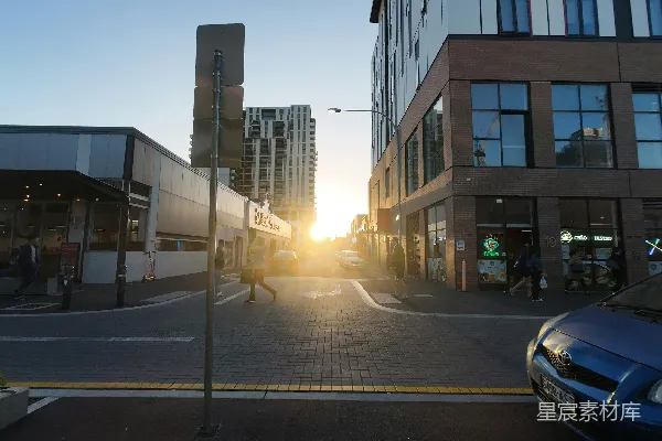 高清摄影 夕阳下的城市街景