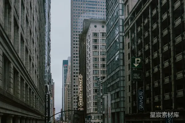 高清摄影 雨中的芝加哥城市景观