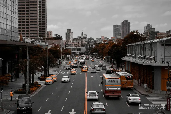 高清摄影 城市街道的冷色调与橙色点缀