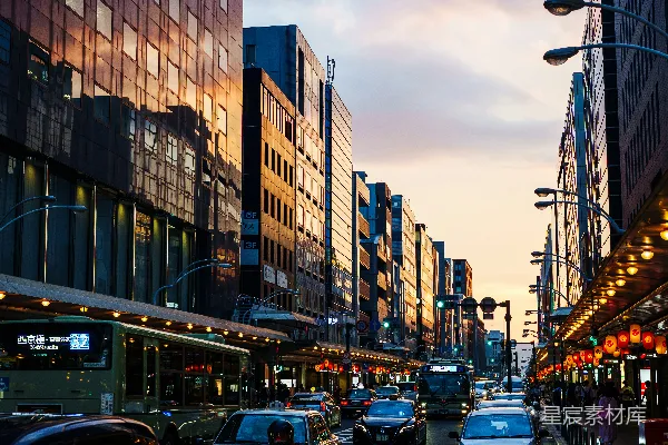 高清摄影 都市黄昏的繁忙街景
