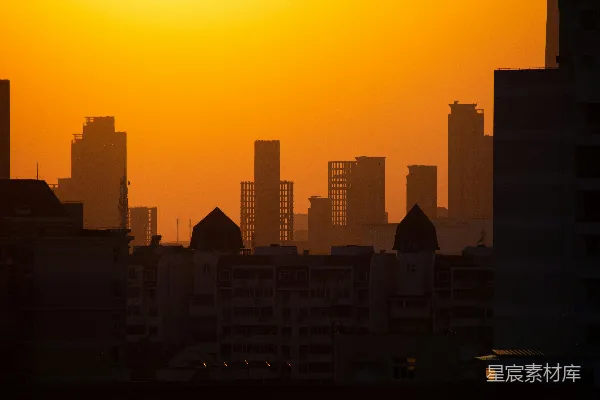 高清摄影 夕阳下的城市剪影