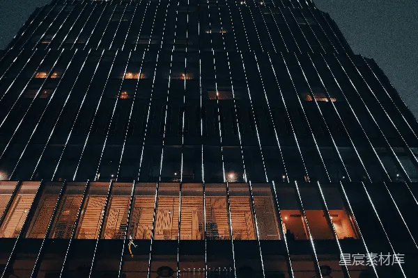 高清摄影 城市的夜景：摩天大楼的光影效果