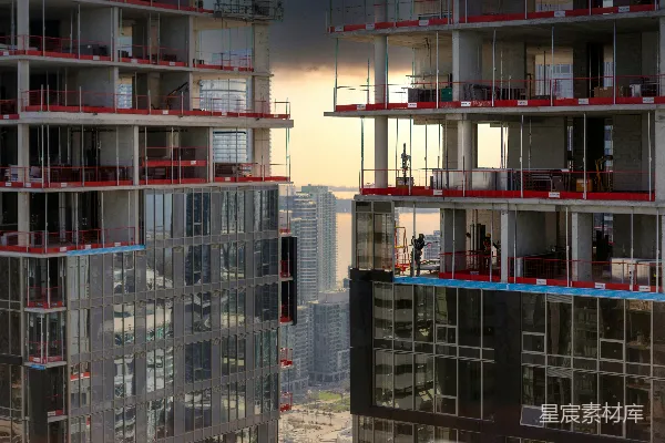 高清摄影 城市天际线中的建筑工地