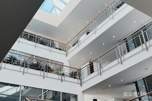 高清摄影 现代建筑中的楼梯与天窗