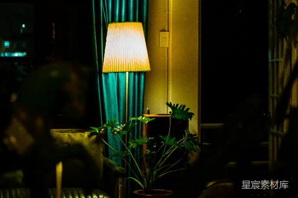 高清摄影 夜色中的温馨角落