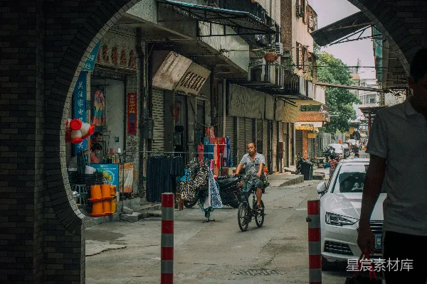 高清摄影 老街巷口的日常一景