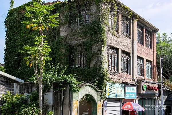 高清摄影 老建筑与自然的和谐共处