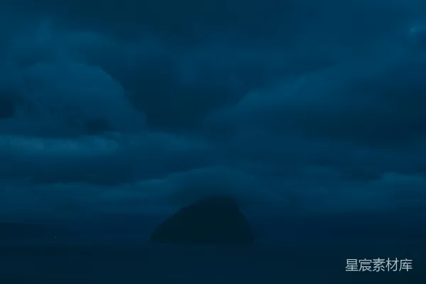 高清摄影 夜幕下的孤岛