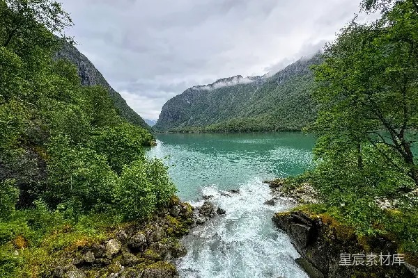 高清摄影 挪威峡湾的宁静与力量