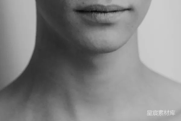 高清摄影 光着上身的男人的脸