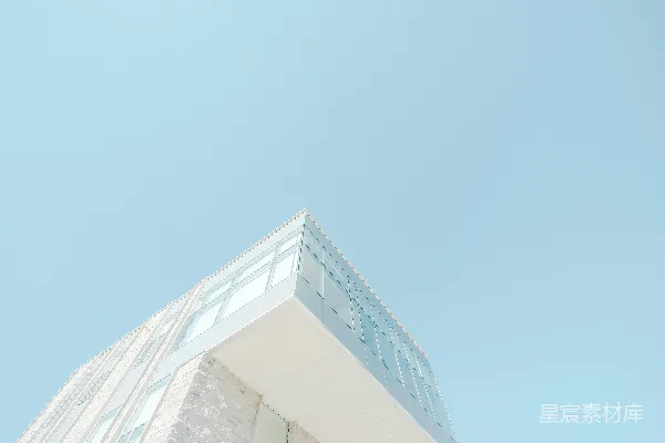 高清摄影 低角度拍摄的白色混凝土建筑